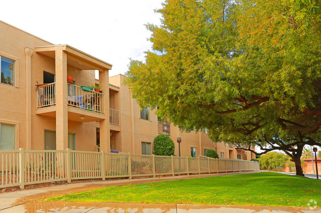 Building Photo - Council House Apartments