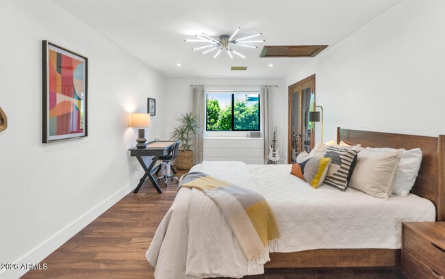 Building Photo - 5812 N 44th Pl