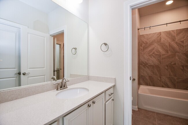 Building Photo - 25106 Sundance Park Ln