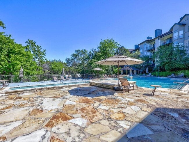 Building Photo - 6000 Shepherd Mountain Cove