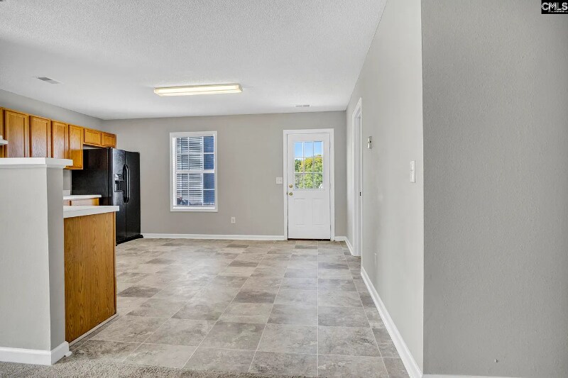 Building Photo - 303 Castle Ridge Dr