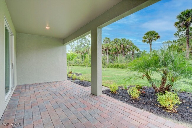 Building Photo - 335 Tamarindo Ln