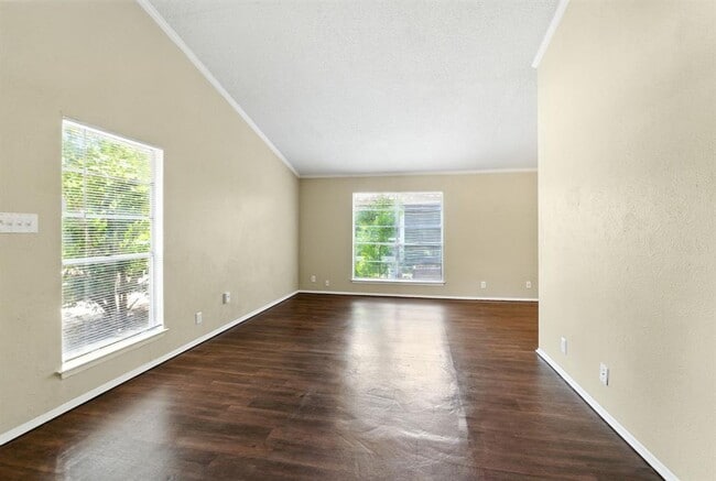 Building Photo - 2600 Brickford Cove