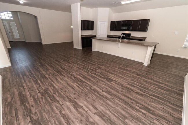 Building Photo - 29654 Clover Shore Dr