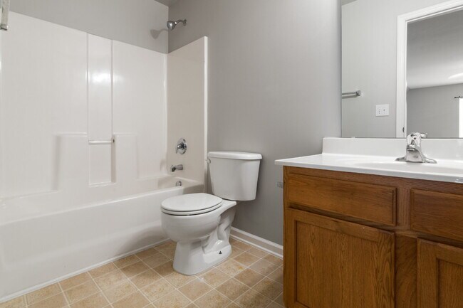 Building Photo - Spacious 4BR/3BA Home Near Downtown Durham | Deposit-Free Living | 1st-Floor Bedrooms