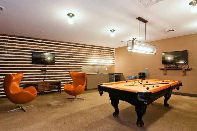 Building Photo - 53 Broadway