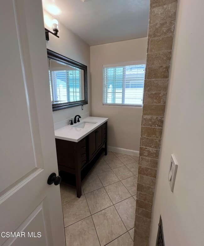 Building Photo - 7472 Ponce Ave