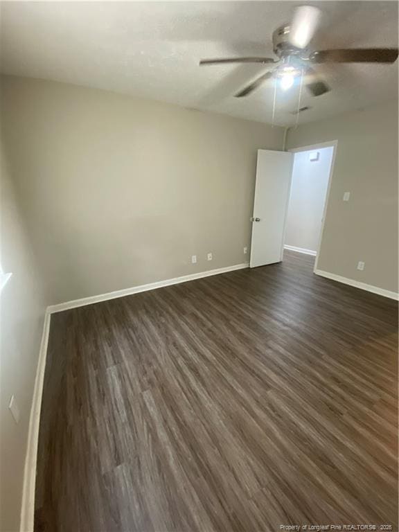 Building Photo - 841 Applewood Ln