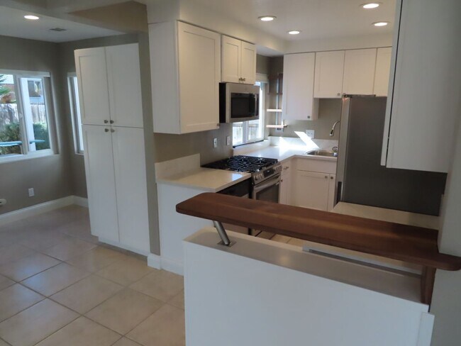 Building Photo - Renovated Three Bedroom Home