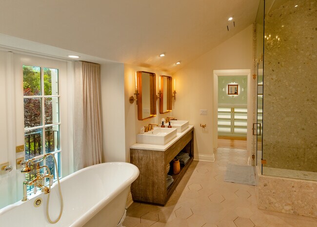 Primary Bathroom - 10517 Sarah St