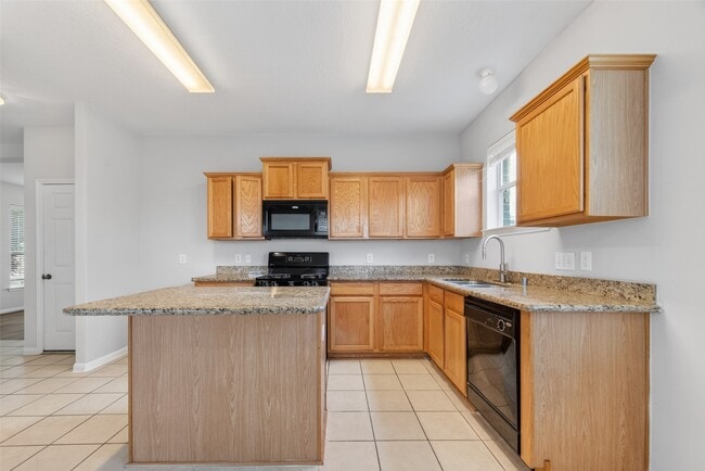 Building Photo - 16119 Gavin Ln