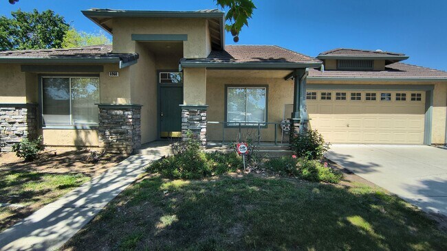 Building Photo - Brand New Flooring and FRESH Paint - SPACIOUS 3 BEDROOM HOUSE IN LIVERMORE!!!