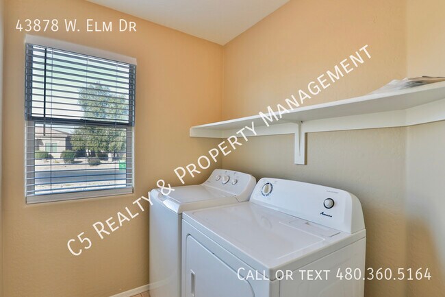 Building Photo - 3 bedroom Plus Den Home in Maricopa with N...