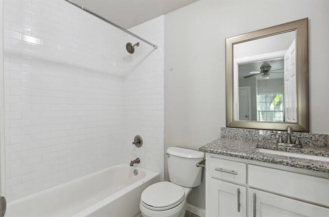 Building Photo - 4016 Winfield Ave