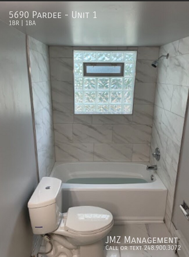 Building Photo - 5690 Pardee-Unit 1