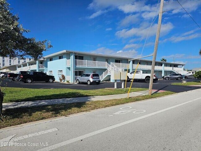 Building Photo - 3601 Ocean Beach Blvd