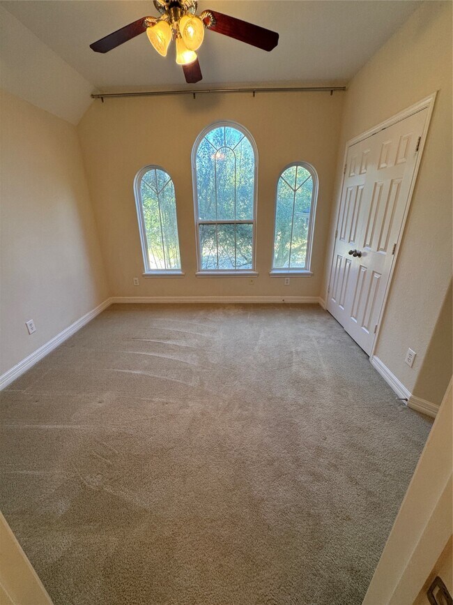 Building Photo - 6003 Marble Hollow Ln