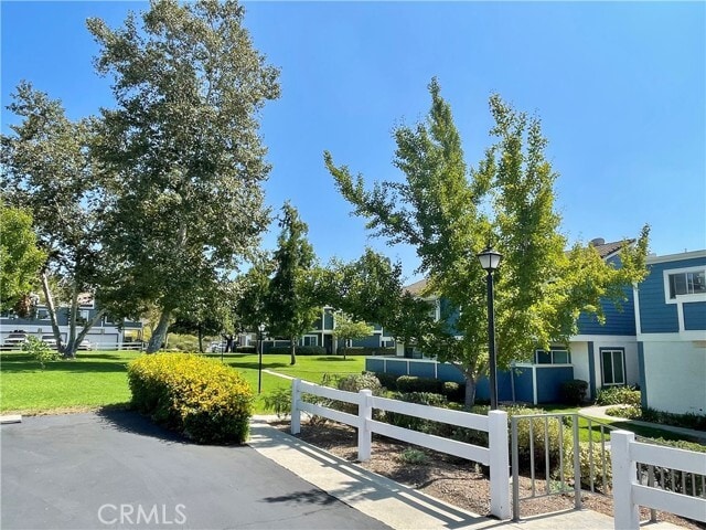Building Photo - 1120 Golden Springs Dr