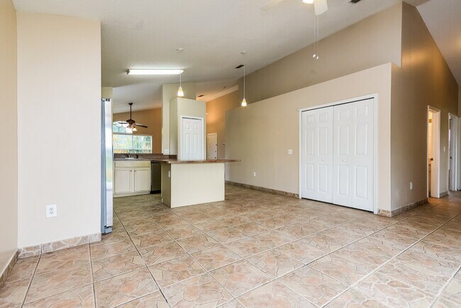 Building Photo - 3320 Kelsey Ln