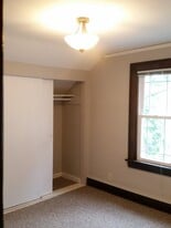 Building Photo - 936 Drake St