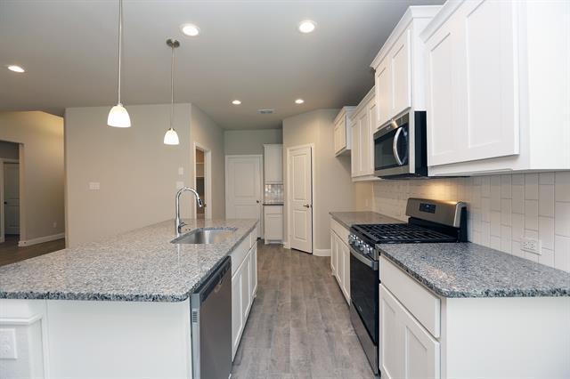 Building Photo - 708 Castlebar Ct