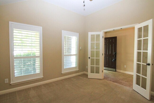 Building Photo - 3640 Rosalina Loop