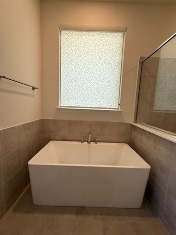 Building Photo - 18136 Lakefront Ct