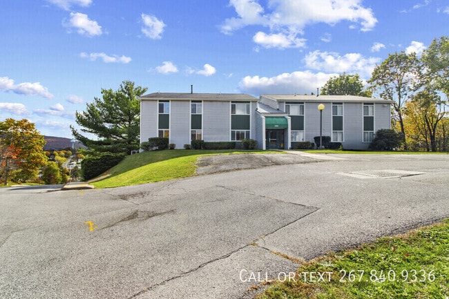 Building Photo - 600 College Park Dr