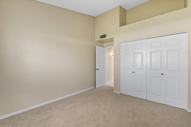 Building Photo - Scottsdale Ranch - Three Bedrooms and POOL!