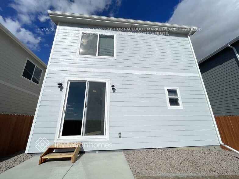 Building Photo - 13613 Arriba Dr