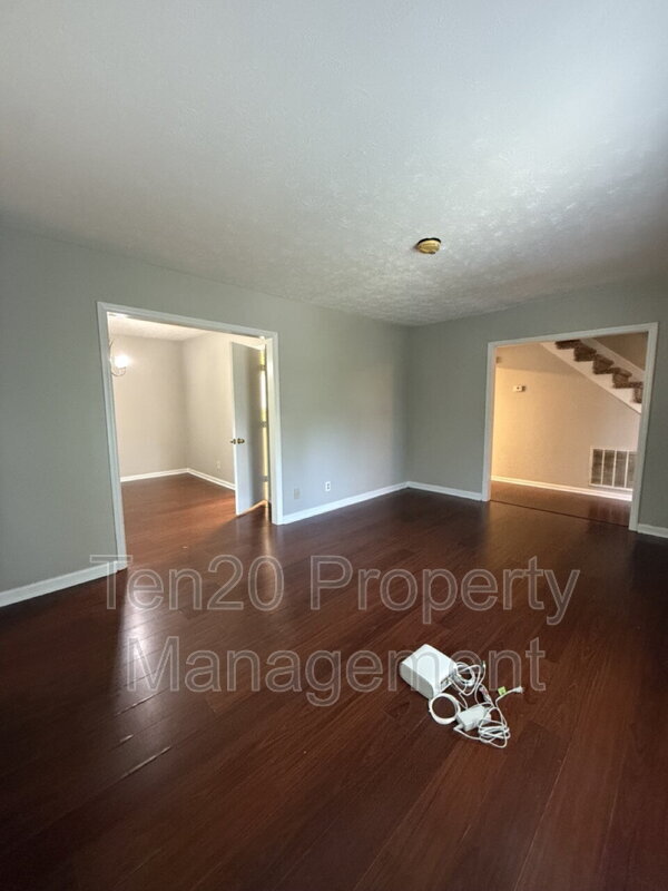 Building Photo - 3812 Wingate Dr