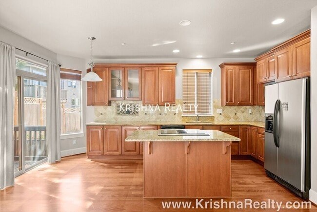 Building Photo - 11322 NW Kimble Ct