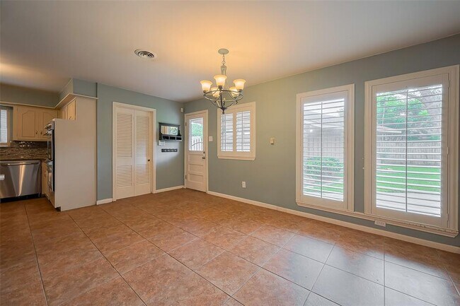 Building Photo - 7906 Braesview Ln
