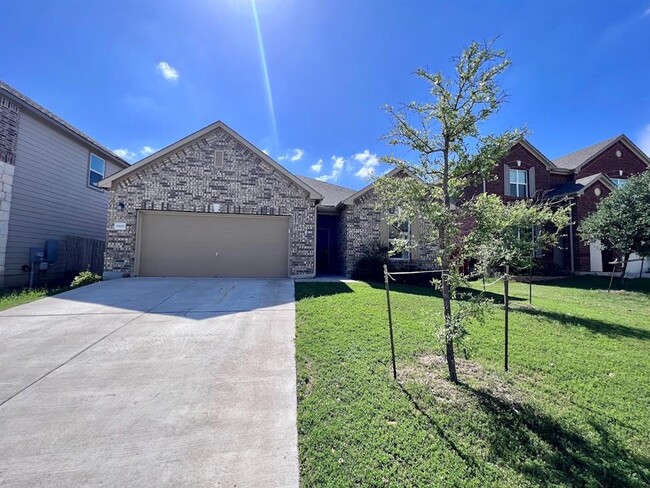 Building Photo - 7900 Crystalbrook W