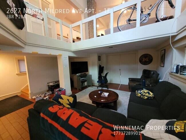 Building Photo - 2627 N Mildred Ave