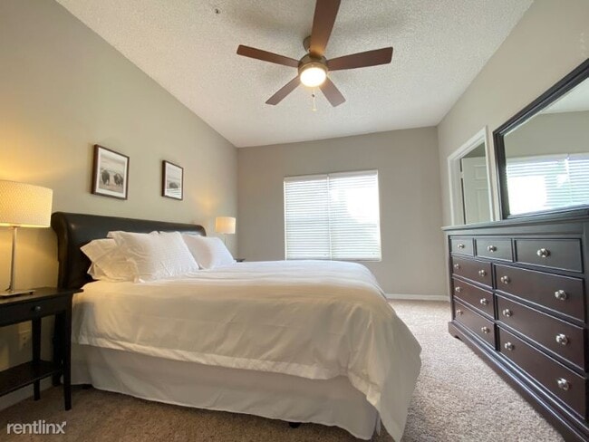 Building Photo - 2 br, 2 bath Townhome - 3401 Skysail Place