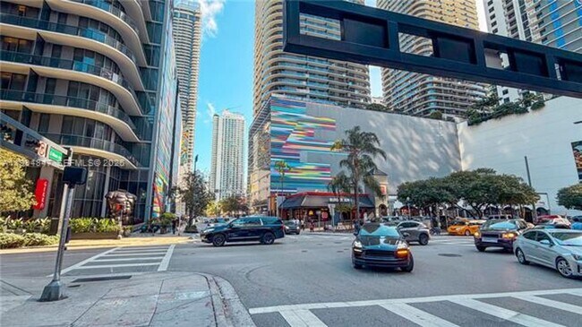 Building Photo - 801 S Miami Ave