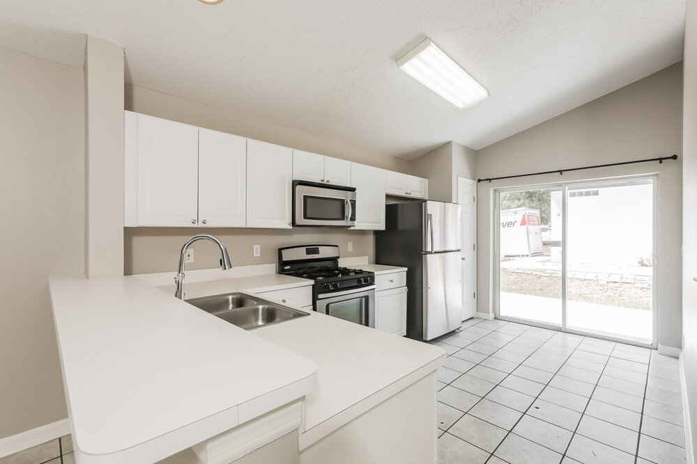 Building Photo - 3406 Palm Beach Dr