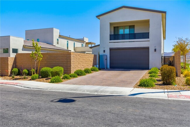 Building Photo - 2618 Skylark Trl St