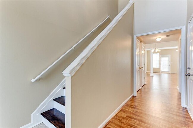 Building Photo - 4028 Oak Glenn Dr