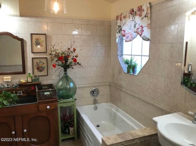 Building Photo - 1523 Blue Heron Ct