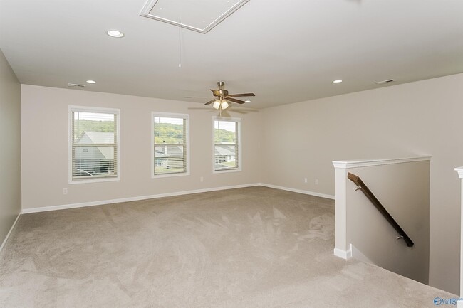 Building Photo - 117 Holly Fern Dr.