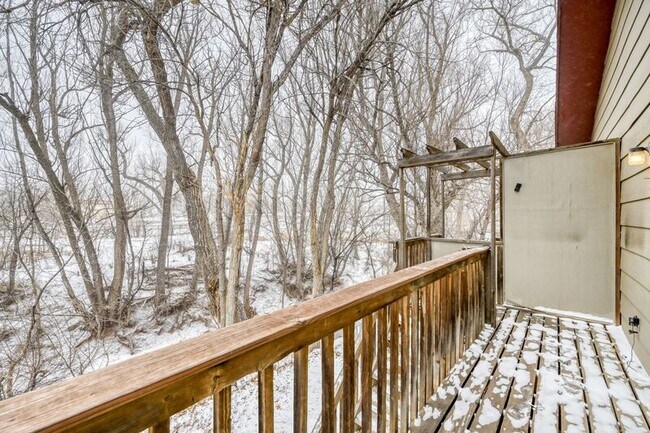 Building Photo - 2529 W Vermijo Ave