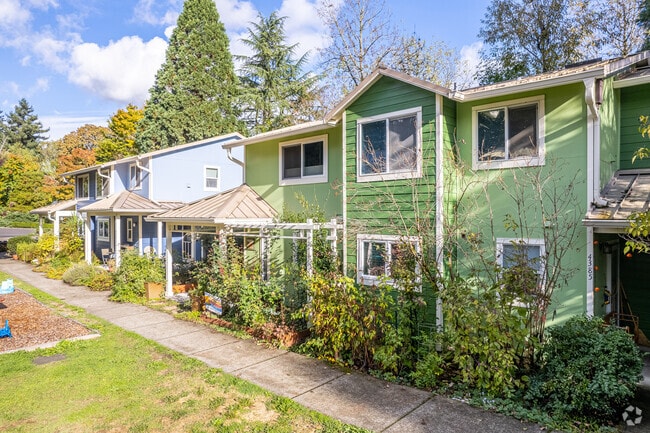 Exterior - Cascadia Commons