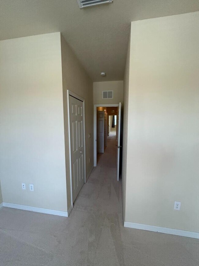 Building Photo - 7232 Ketch Pl