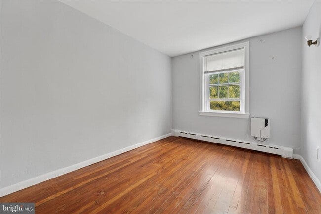 Building Photo - 8119 Ardleigh St