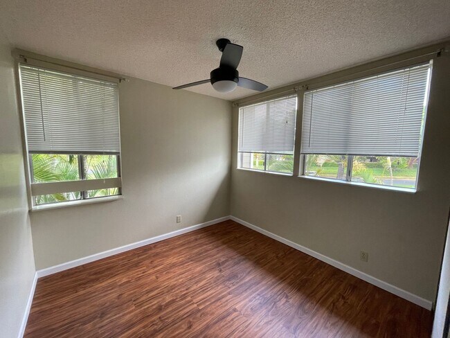 Building Photo - Mililani Terrace-2 bedroom 1-bath 2-parking