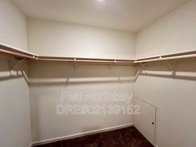 Building Photo - 1476 Descanso Ln