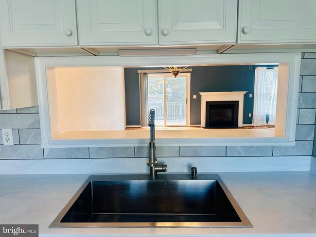 Building Photo - 106 Blenny Ln
