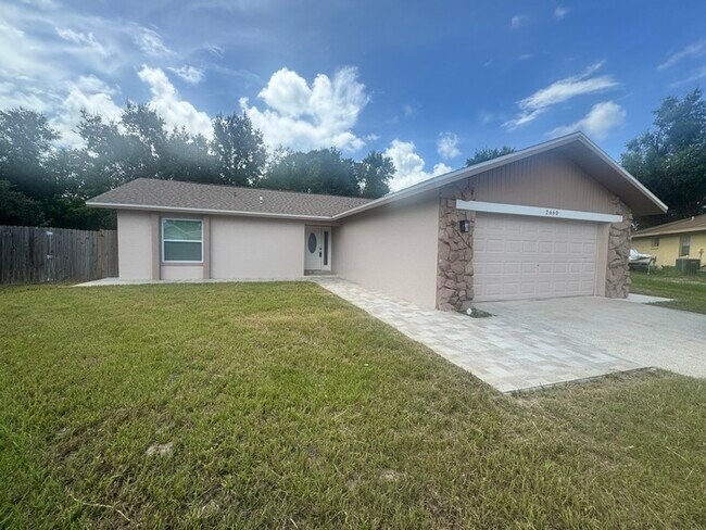 Building Photo - Fully Renovated Palm Harbor Home
